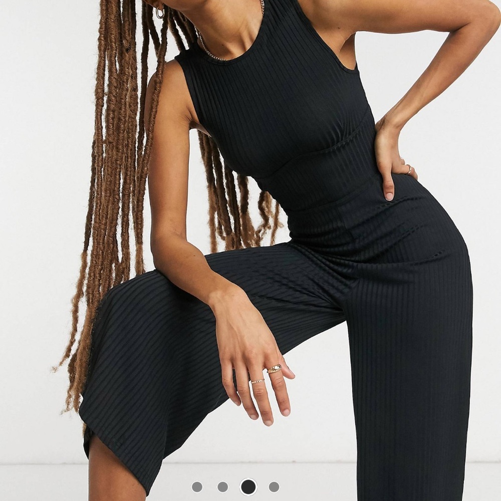 New Look ribbed jumpsuit in black! - Picture 1 of 4